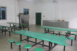 src=../images/company004.jpg